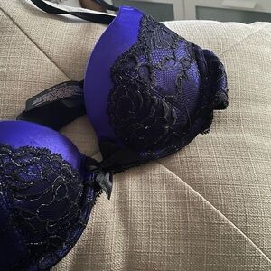 Victoria’s Secret very sexy bra